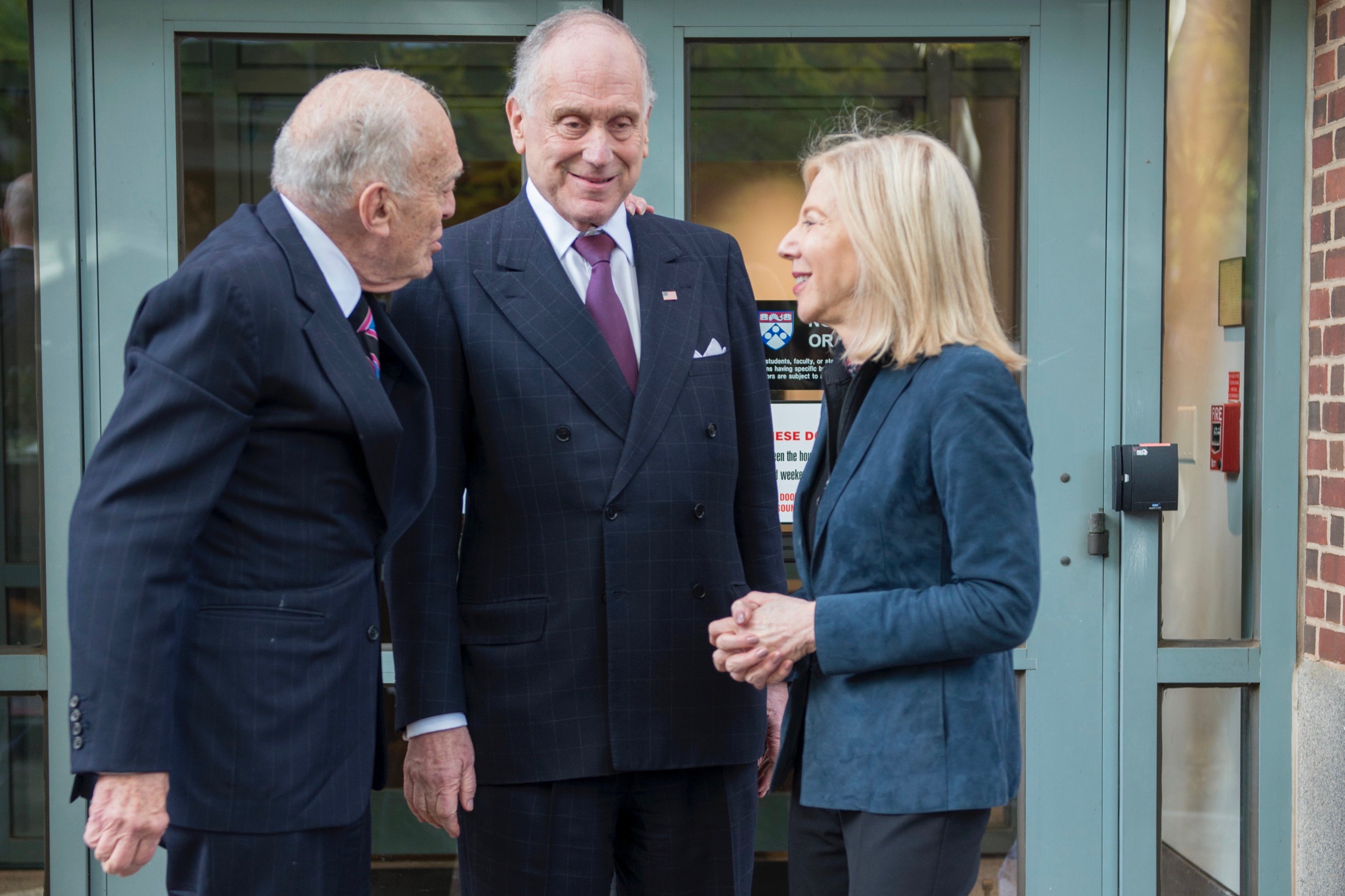 Penn-alumni-and-brothers-Leonard-and-Ronald-Lauder-chat-with-Penn-President-Amy-Gutmann
