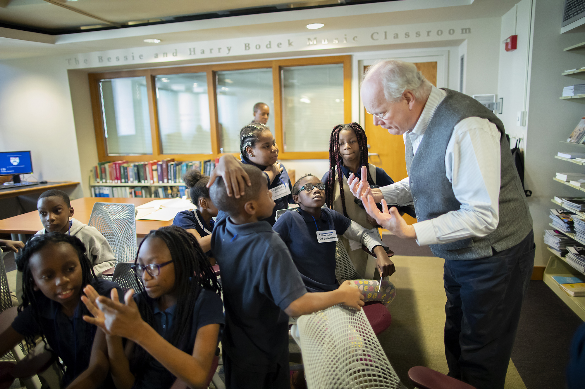 Penn-Libraries-David-McKnight-talks-with-Philadelphia-elementary-school-students-about-music-and-Marian-Anderson.
