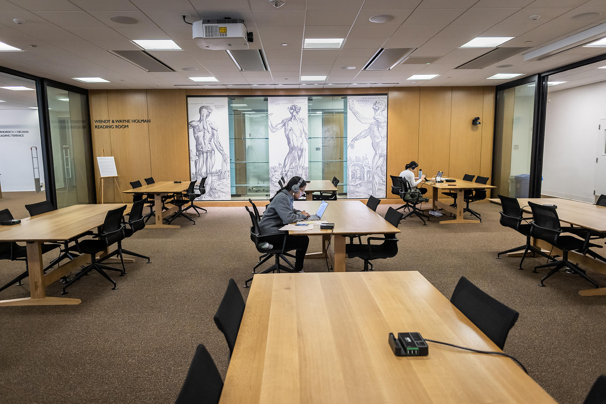 wide view of holman reading room with students studying