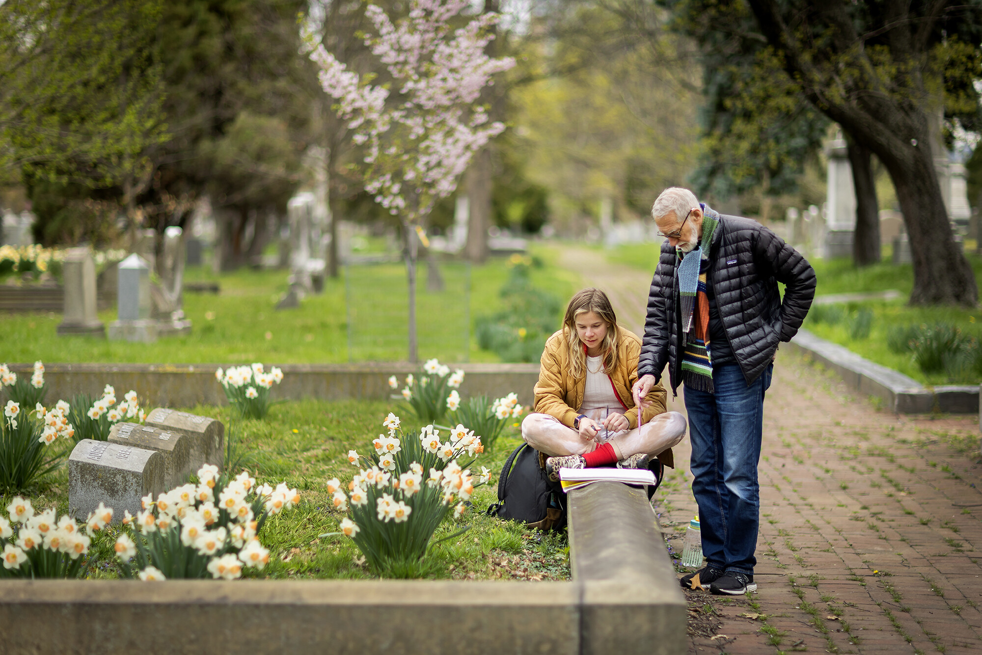 Laurie Olin and a student in Woodland Cemetery.