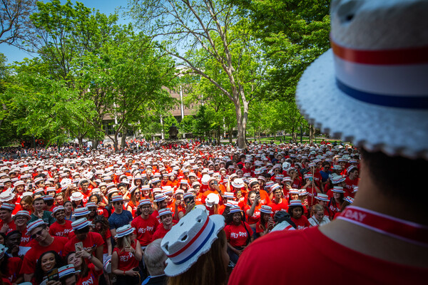 hey day on the college hall steps