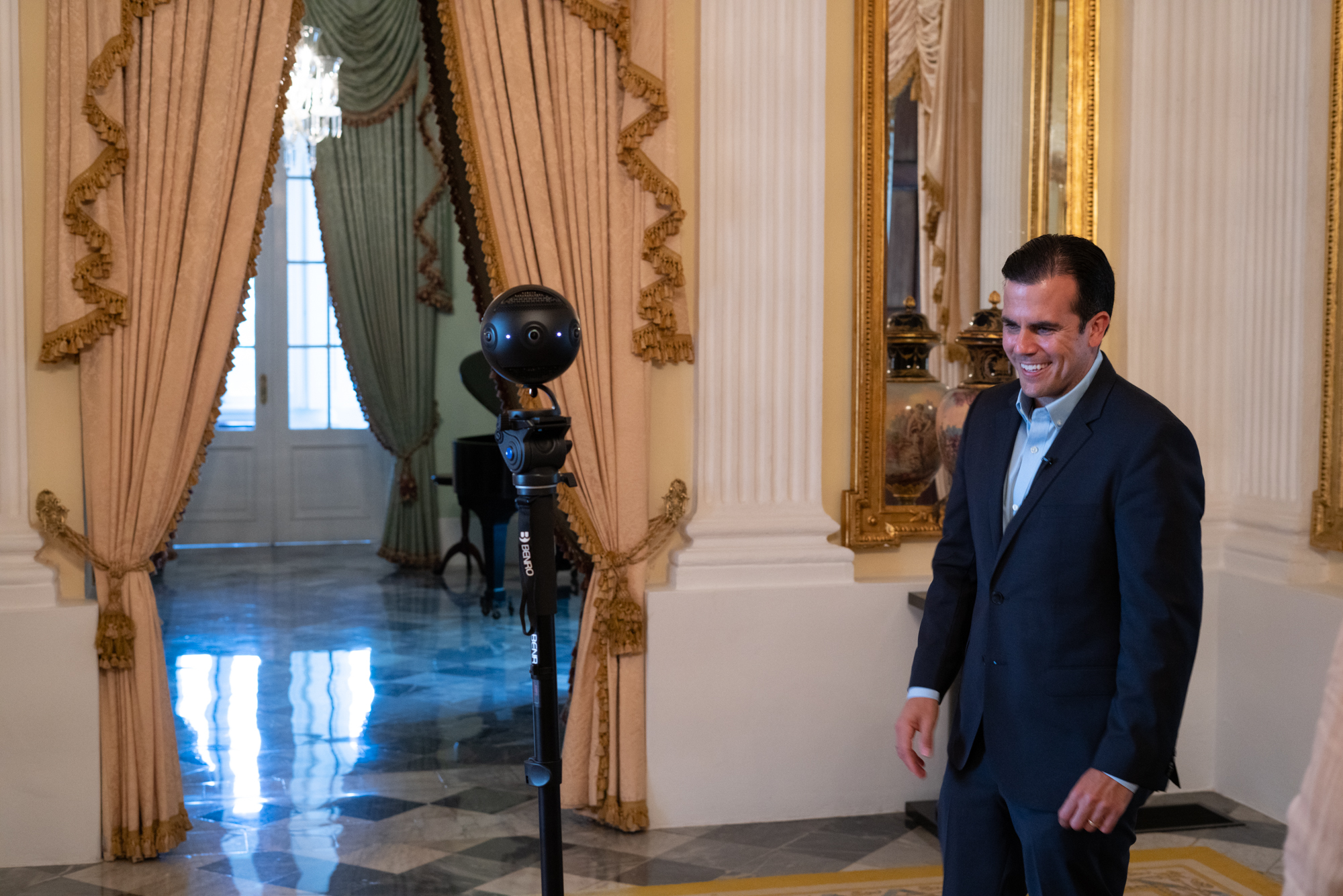 Puerto Rico Governor being filmed with 360 VR camera
