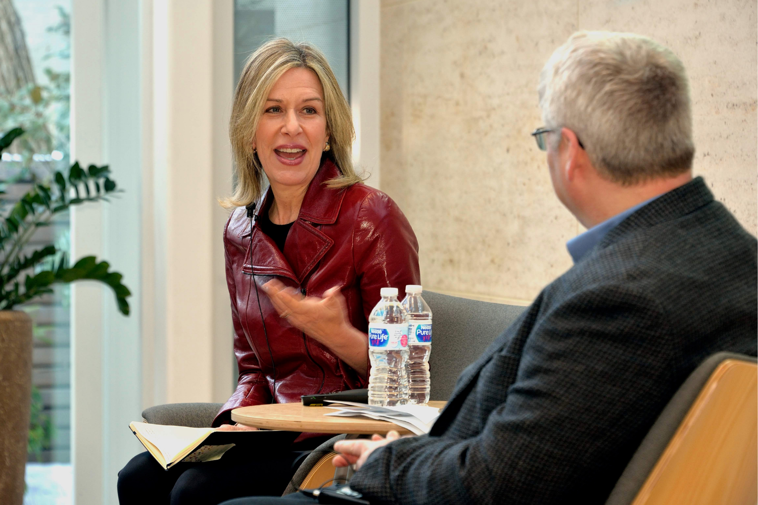 Elizabeth Sherwood-Randall talking to Christopher Murray