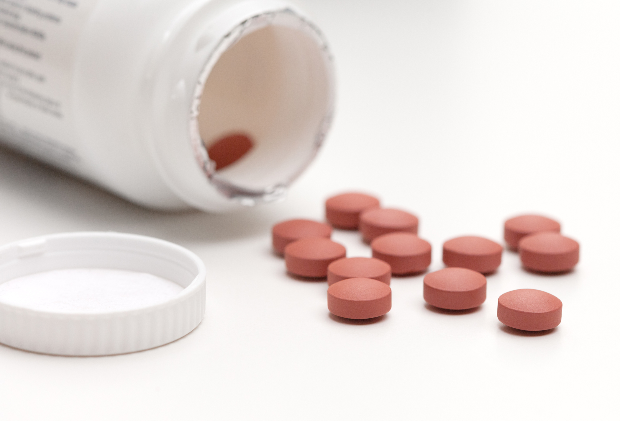 Ibuprofen does not worsen COVID-19, reports FactCheck.org | Penn Today