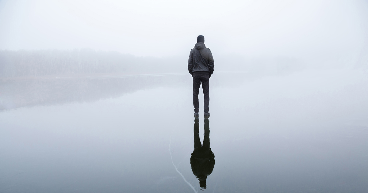 Что означает одинокий человек. Туманный воздух. Foggy Air.