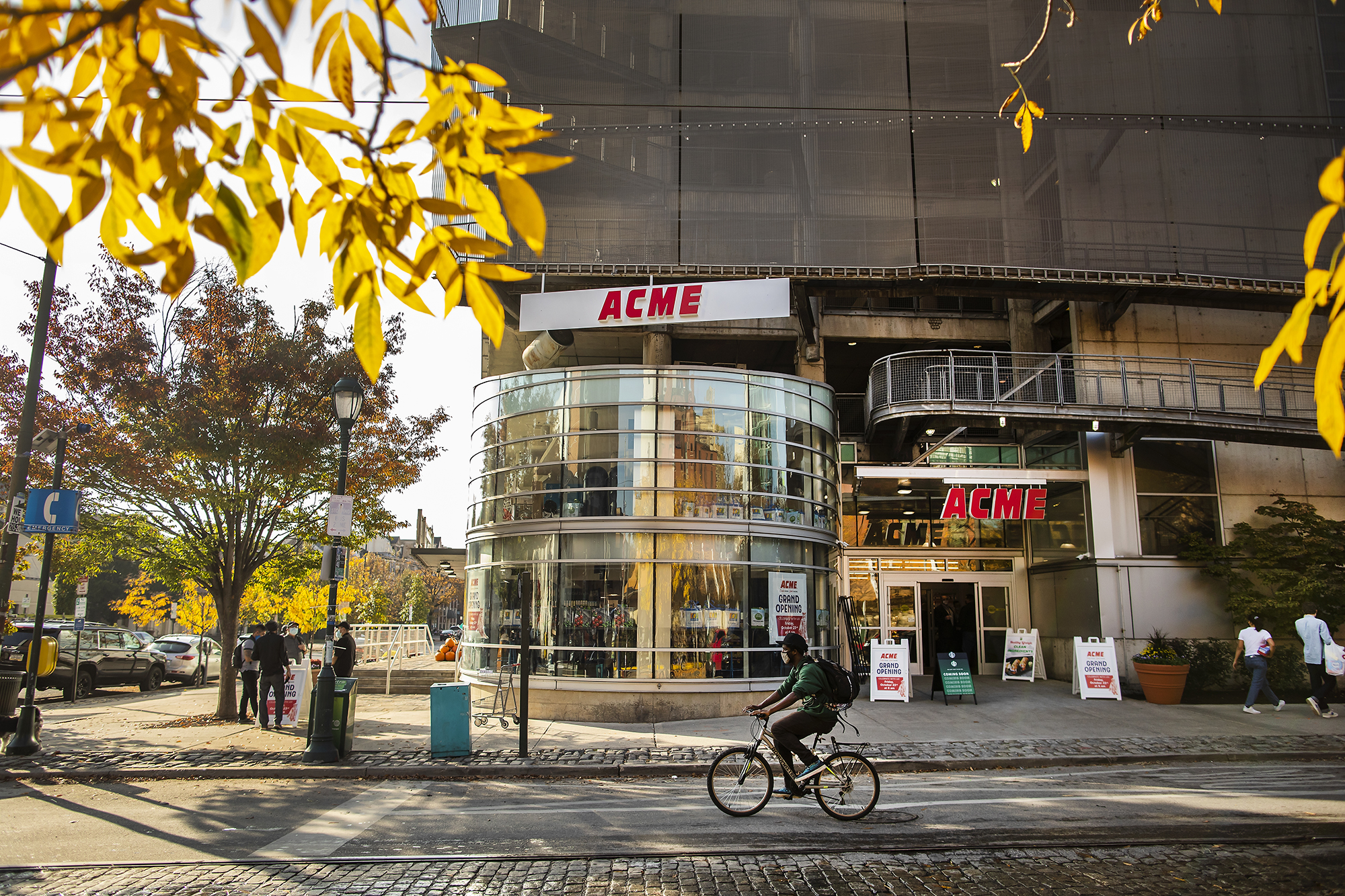 acme on corner of 40th and walnut streets