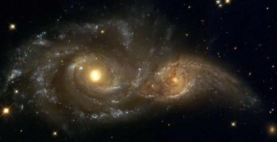 Çarpışan İki Galaksi Gözlendi…