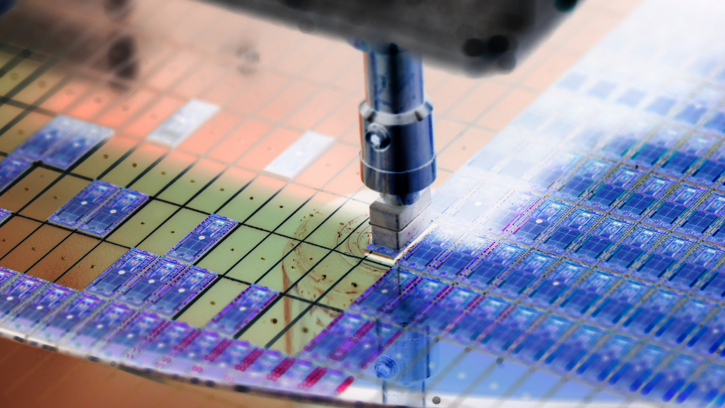 Machine manufacturing semiconductor chip