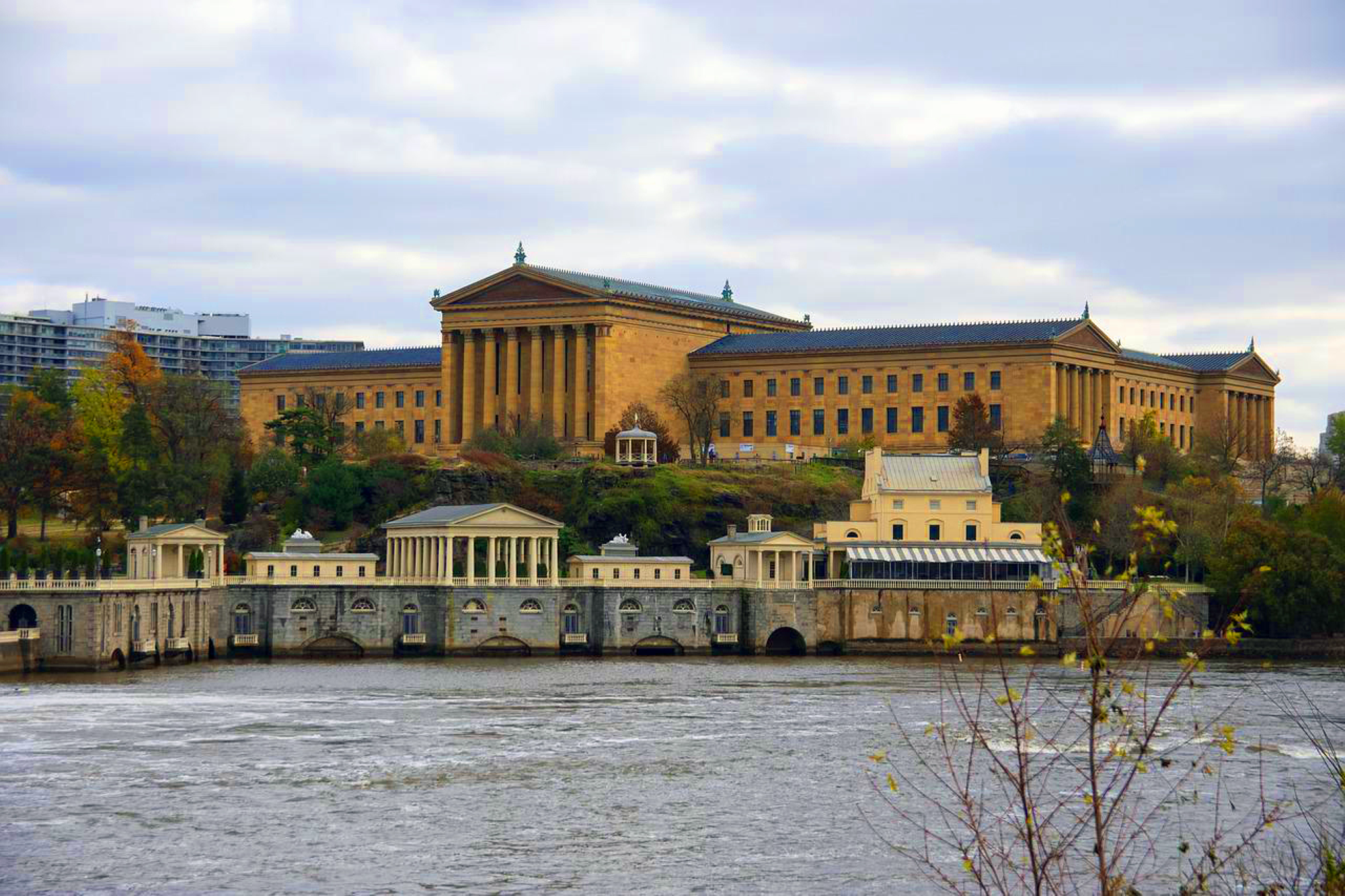 Philadelphia museum. Художественный музей Филадельфии. Филадельфия музей искусств памятник. Художественный Филадельфийский колледж. 3. Художественный Филадельфийский колледж.