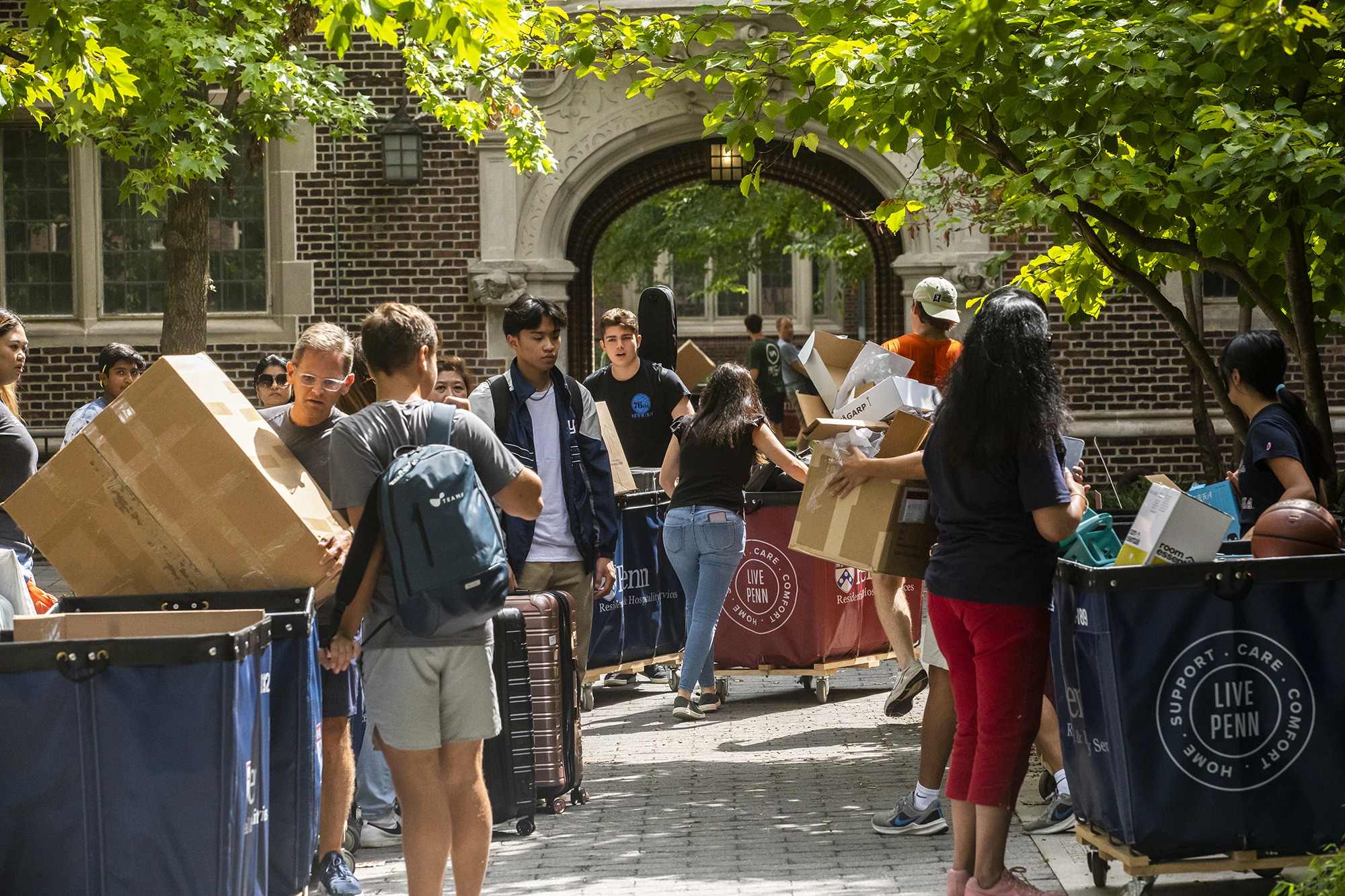 carts fill the quad during move in day at penn
