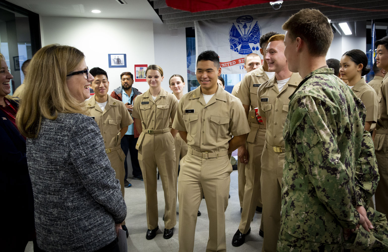 Liz Magill speaks with a roomful of ROTC members.