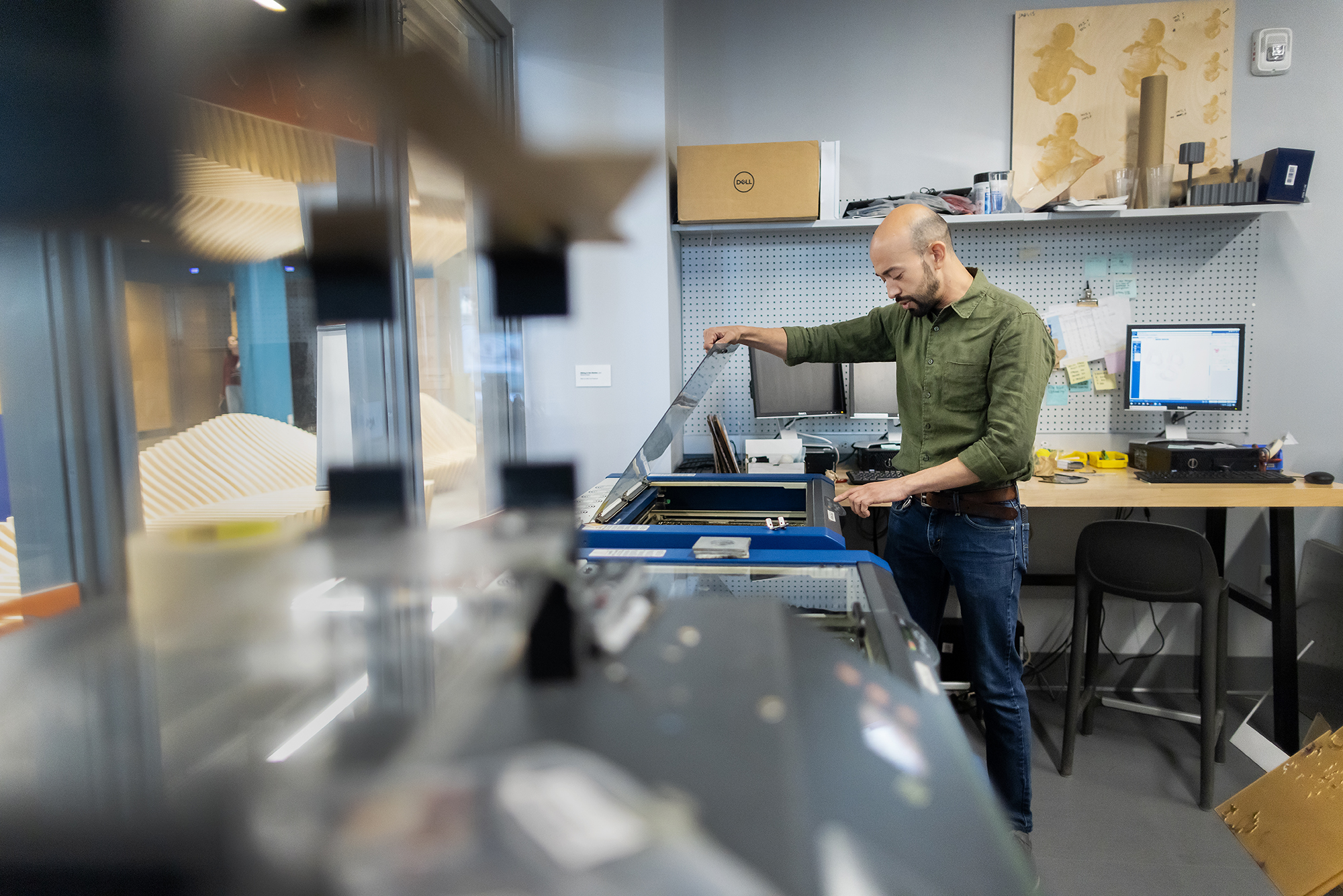 jaramillo working in venture lab