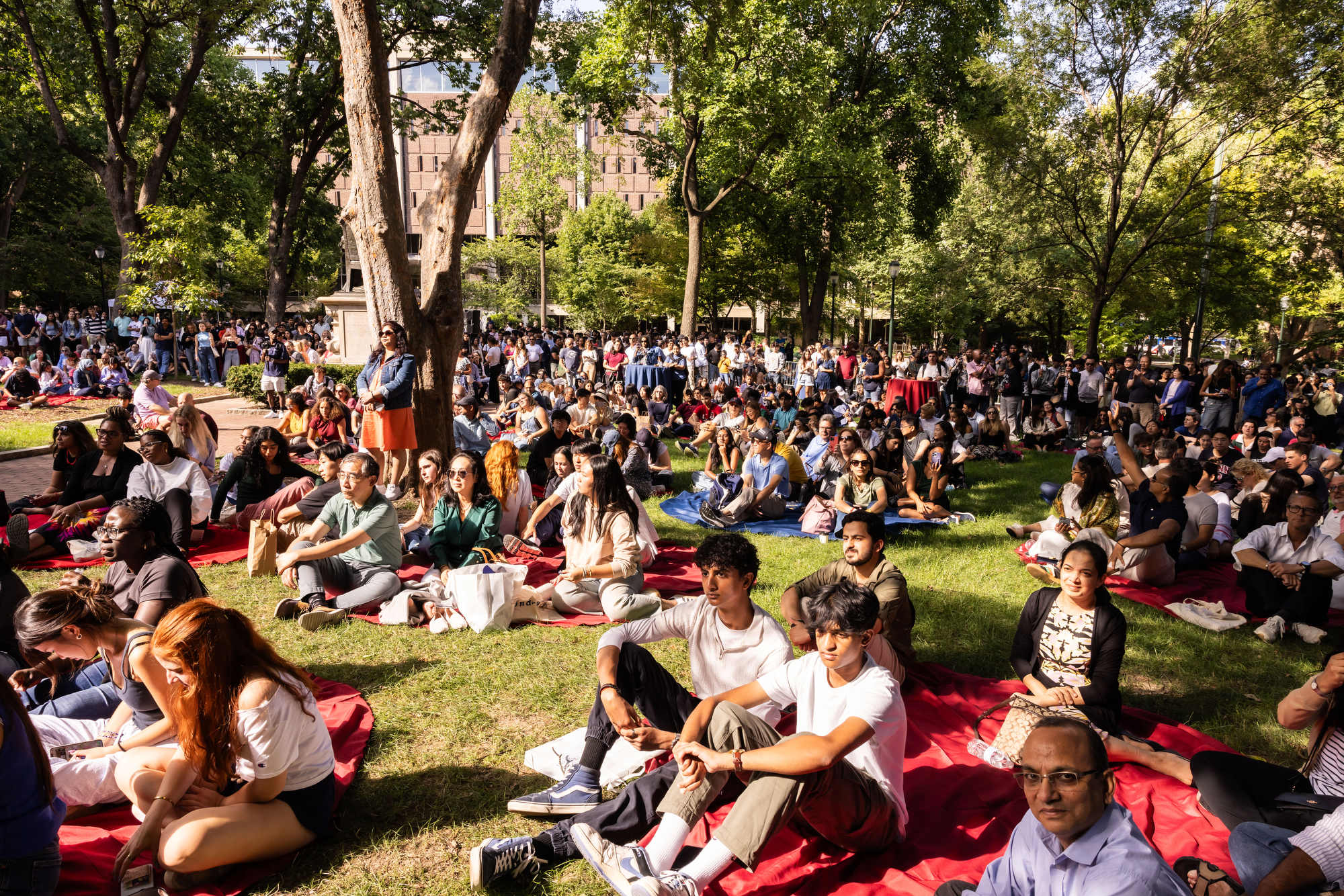 large group of new students on college green