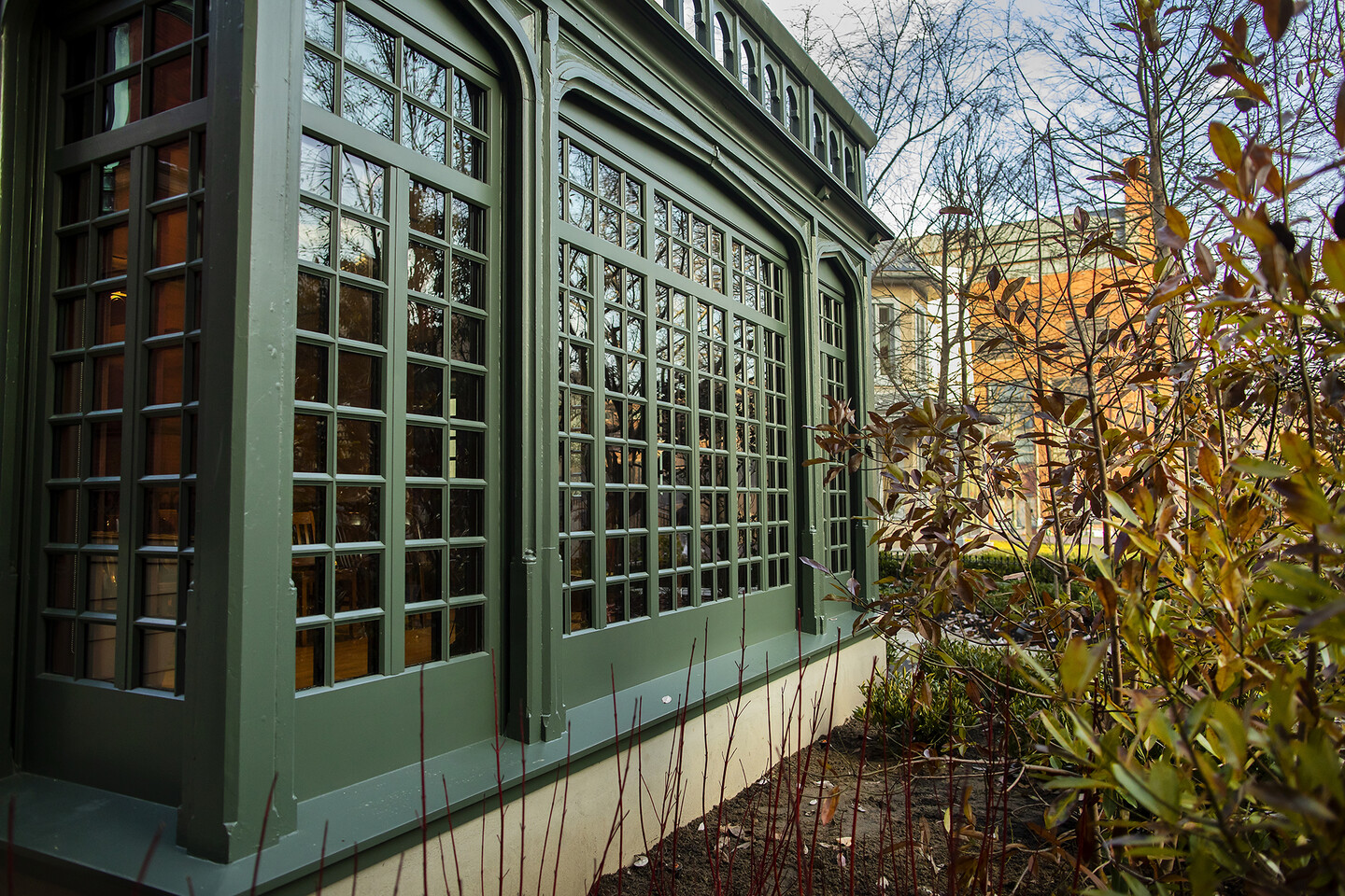 exterior closeup of kelly writers house cafe