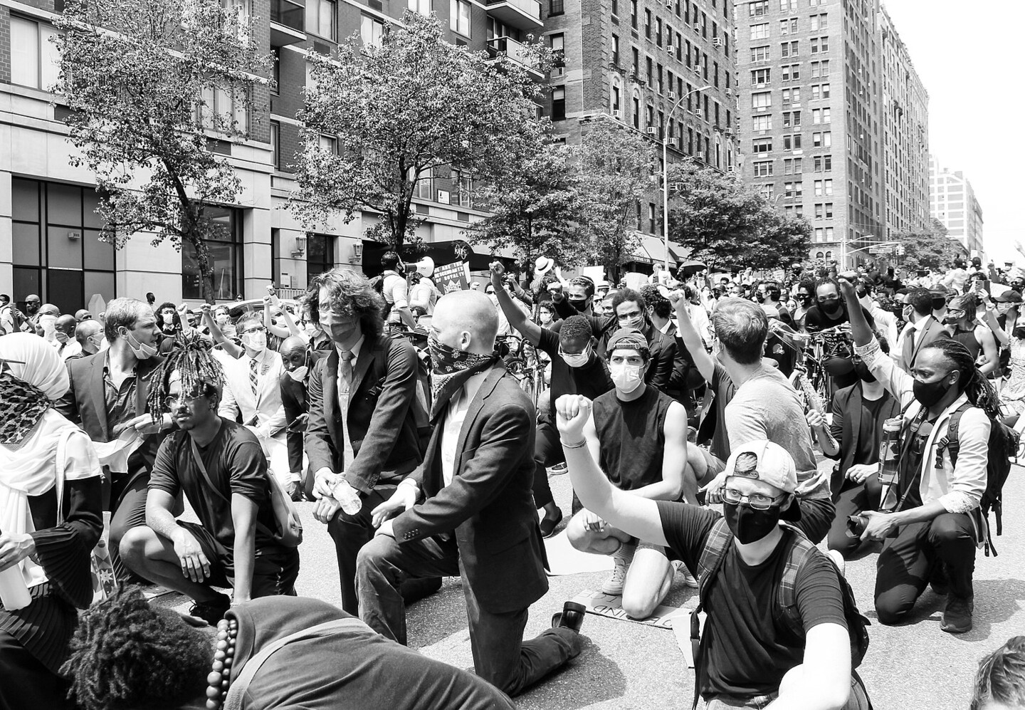 people protesting the death of george floyd