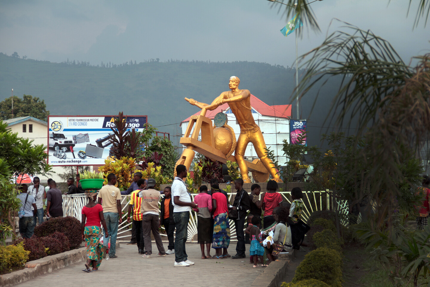 rwanda team in front of monument