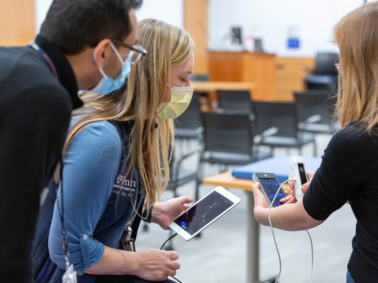 ultrasound teaching assistant and fourth-year student