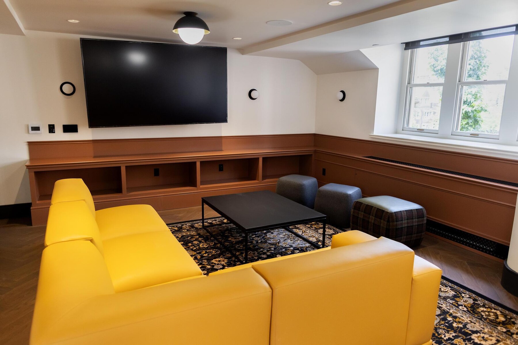 The interior of a common room in a dorm in the Quadrangle.