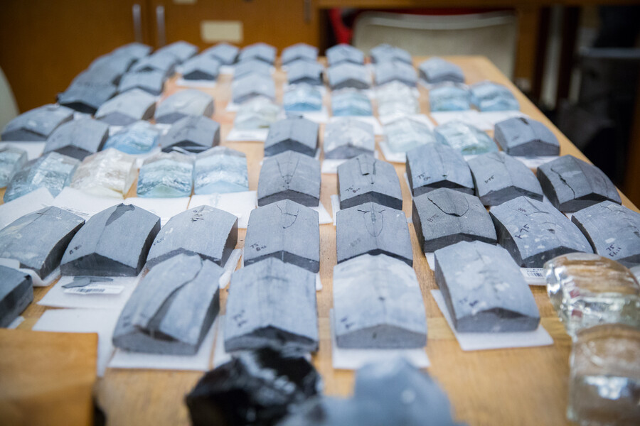 Stone tools in Harold Dibble's Lab