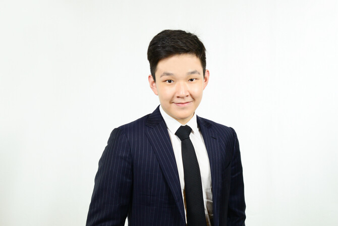 Tse Eric S Y ORIG 1000WIDE.jpg Tse Eric S Y ORIG 1000WIDE.jpg