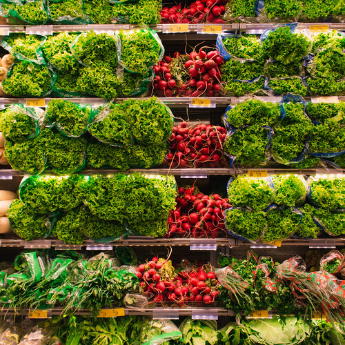 vegetables in a grocery store