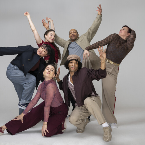 Six members of the Ephrat Asherie Dance Company posing together
