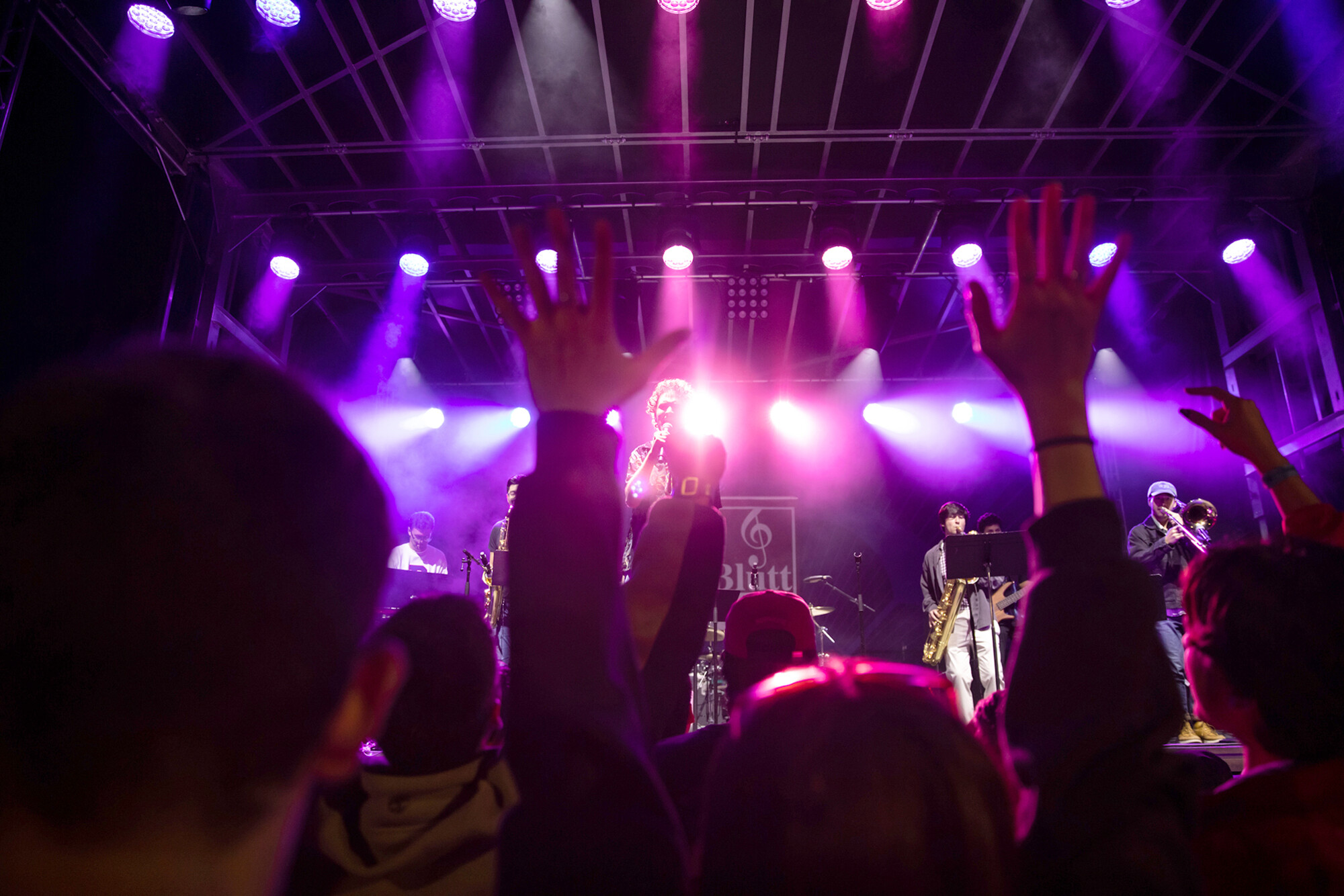 blutt band slam concert