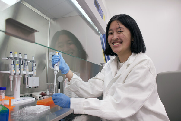 Emily Han, a doctoral student in the Mitchell Lab.