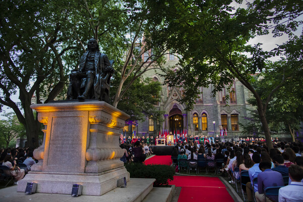 2018 Convocation - Franklin statue on College Green