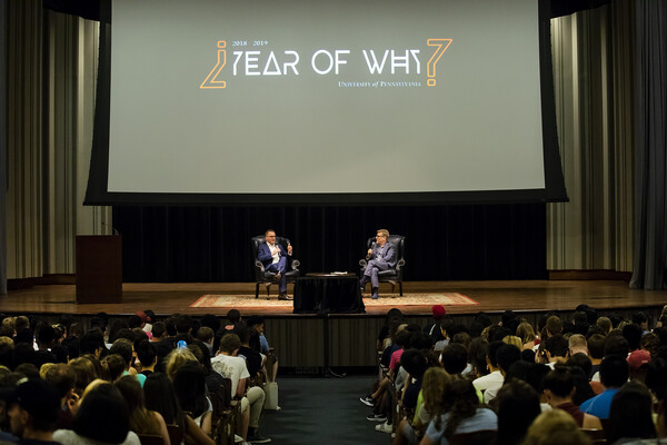 Professors Michael Weisberg and David Fox leading Penn Reading Project