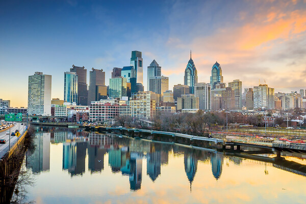 Philadelphia skyline with view of the Schuylkill River