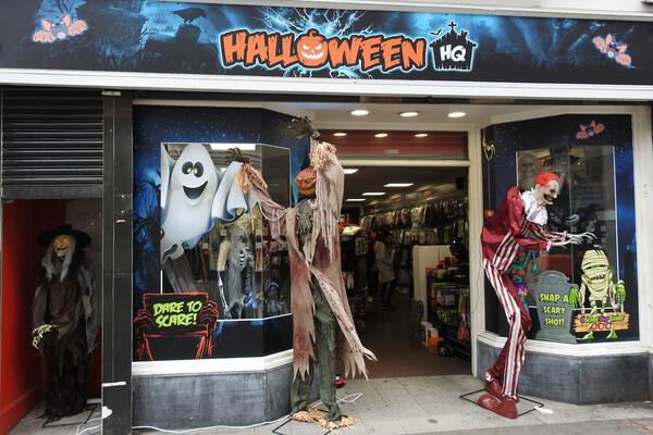 Front entrance to a Halloween HQ superstore.