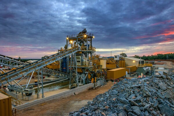 A large setup infrastructure for mining gold and other minerals in Australia.